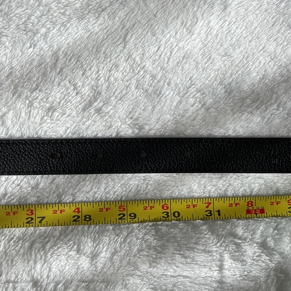 Louis Vuitton 30 MM Reversible Belt. Size 75 CM. Authentic. - Picture 7 of 11
